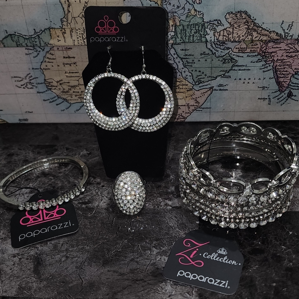 Jewelry Collection - Picture 2 of 5